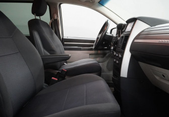 Подержанный автомобиль Dodge Caravan 2010 года (11 фото)