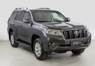 Подержанный автомобиль Toyota Land Cruiser Prado 2019 года (3 фото)