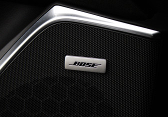 Подержанный автомобиль Cadillac Escalade Suv 2016 года (22 фото)