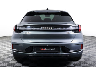 Подержанный автомобиль Zeekr 001 2023 года (6 фото)