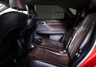 Подержанный автомобиль Lexus RX 2016 года (11 фото)