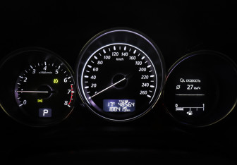 Подержанный автомобиль Mazda CX-5 2011 года (16 фото)