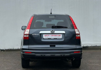 Подержанный автомобиль Honda CR-V 2012 года (6 фото)