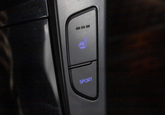 Подержанный автомобиль Hyundai i40 Wagon 2012 года (17 фото)