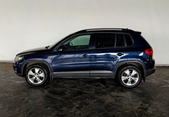 Подержанный автомобиль Volkswagen Tiguan 2011 года (8 фото)