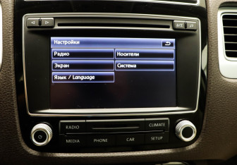 Подержанный автомобиль Volkswagen Touareg 2016 года (16 фото)