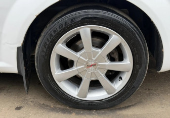 Подержанный автомобиль Chevrolet Lacetti Hatchback 2012 года (13 фото)
