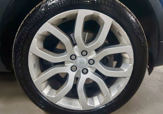 Подержанный автомобиль Land Rover Range Rover Evoque 2016 года (9 фото)