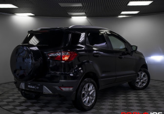 Подержанный автомобиль Ford EcoSport 2014 года (19 фото)