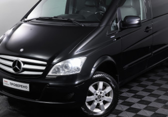 Подержанный автомобиль Mercedes-Benz Viano 2013 года (20 фото)