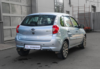 Подержанный автомобиль Datsun mi-DO 2016 года (3 фото)