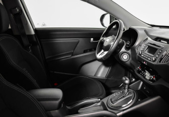 Подержанный автомобиль Kia Sportage 2012 года (7 фото)