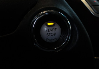 Подержанный автомобиль Infiniti QX60 2017 года (20 фото)