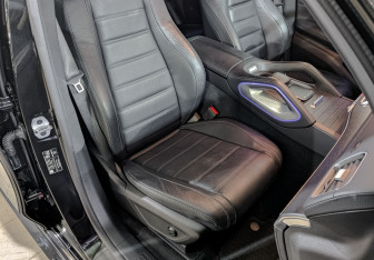 Подержанный автомобиль Mercedes-Benz GLE 2021 года (23 фото)
