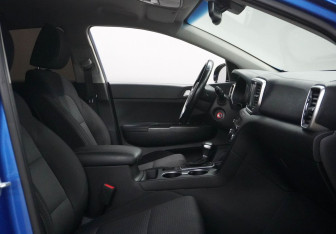 Подержанный автомобиль Kia Sportage 2018 года (11 фото)