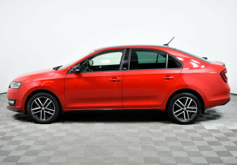 Подержанный автомобиль Skoda Rapid Liftback 2019 года (3 фото)