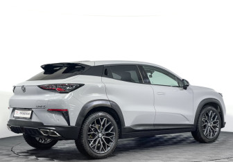 Подержанный автомобиль Changan UNI-T 2023 года (5 фото)