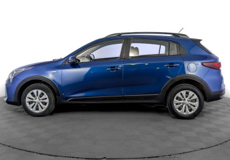 Подержанный автомобиль Kia Rio Hatchback 2021 года (8 фото)