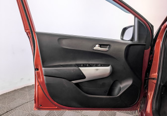 Подержанный автомобиль Kia Picanto 2018 года (19 фото)