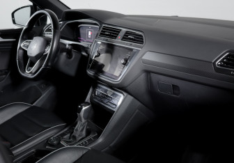 Подержанный автомобиль Volkswagen Tiguan 2021 года (9 фото)