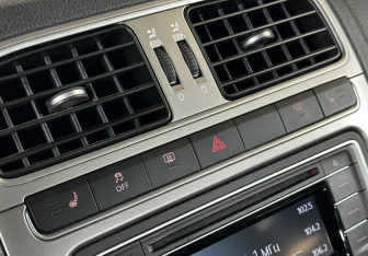 Подержанный автомобиль Volkswagen Polo Sedan 2018 года (16 фото)