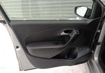 Подержанный автомобиль Volkswagen Polo Sedan 2020 года (19 фото)