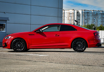 Подержанный автомобиль Audi A5 Coupe 2017 года (8 фото)