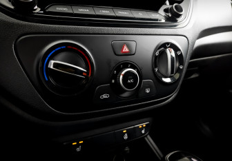 Подержанный автомобиль Hyundai Solaris Sedan 2021 года (24 фото)