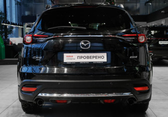 Подержанный автомобиль Mazda CX-9 2017 года (5 фото)
