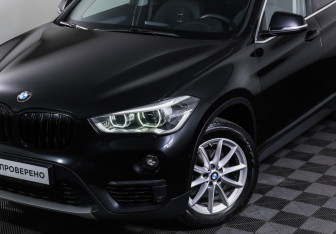 Подержанный автомобиль BMW X1 2018 года (24 фото)