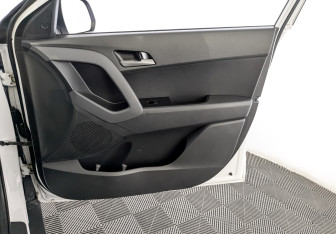 Подержанный автомобиль Hyundai Creta 2021 года (24 фото)