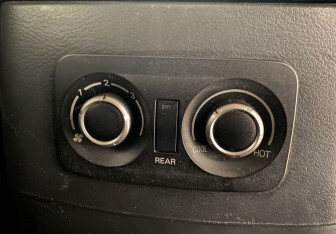 Подержанный автомобиль Mitsubishi Pajero 2014 года (19 фото)