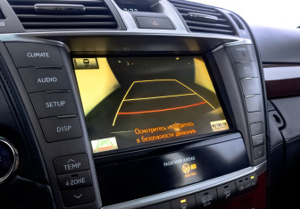 Подержанный автомобиль Lexus LS 2011 года (25 фото)