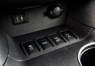 Подержанный автомобиль Toyota Highlander 2014 года (26 фото)