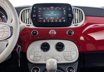 Подержанный автомобиль Fiat 500 Hatchback 2021 года (17 фото)