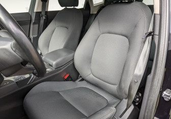 Подержанный автомобиль Jaguar E-Pace 2020 года (21 фото)