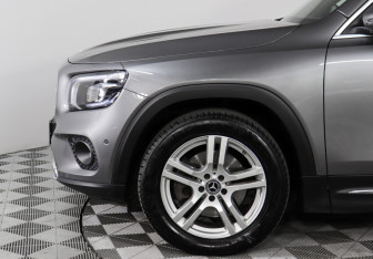 Подержанный автомобиль Mercedes-Benz GLB 2020 года (10 фото)