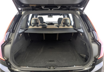 Новый Volvo XC90 2025 (8 фото)