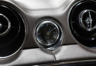 Подержанный автомобиль Jaguar XJ 2013 года (24 фото)