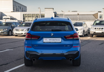 Подержанный автомобиль BMW X1 2019 года (6 фото)