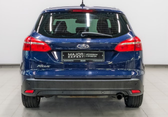 Подержанный автомобиль Ford Focus Wagon 2019 года (6 фото)