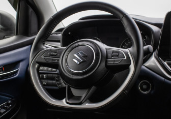 Подержанный автомобиль Suzuki Baleno Hatchback 2023 года (15 фото)