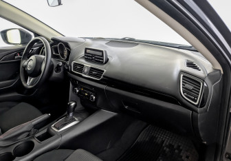 Подержанный автомобиль Mazda 3 Sedan 2014 года (11 фото)