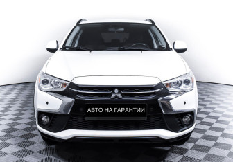 Подержанный автомобиль Mitsubishi ASX 2018 года (2 фото)
