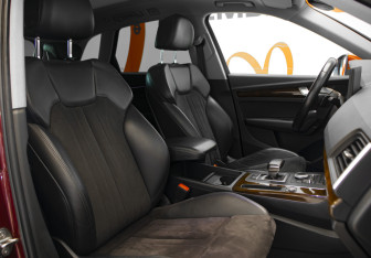 Подержанный автомобиль Audi Q5 2017 года (34 фото)