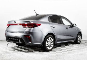 Подержанный автомобиль Kia Rio Sedan 2018 года (5 фото)