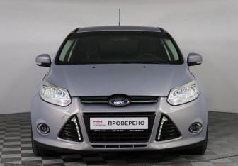 Подержанный автомобиль Ford Focus Hatchback 2011 года (2 фото)