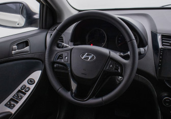Подержанный автомобиль Hyundai Solaris Sedan 2015 года (15 фото)