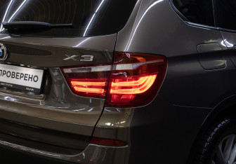 Подержанный автомобиль BMW X3 2012 года (23 фото)