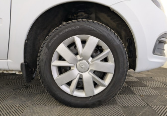 Подержанный автомобиль LADA (ВАЗ) Granta Sedan 2022 года (18 фото)